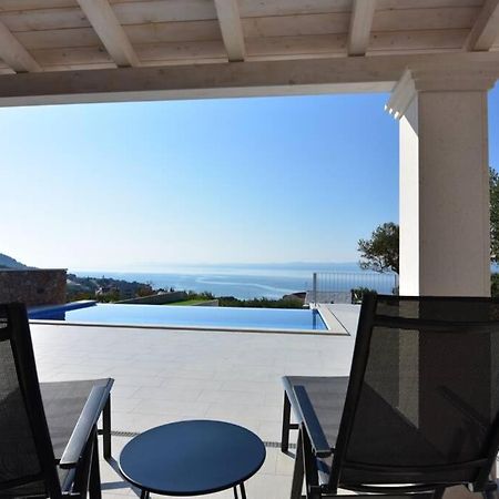 Villa Katarina - Infinity Pool With Amazing View Bol Eksteriør billede
